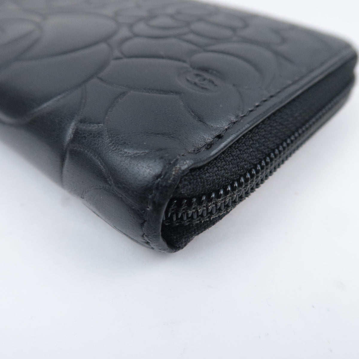 CHANEL Camellia Embossed Long Wallet Lambskin