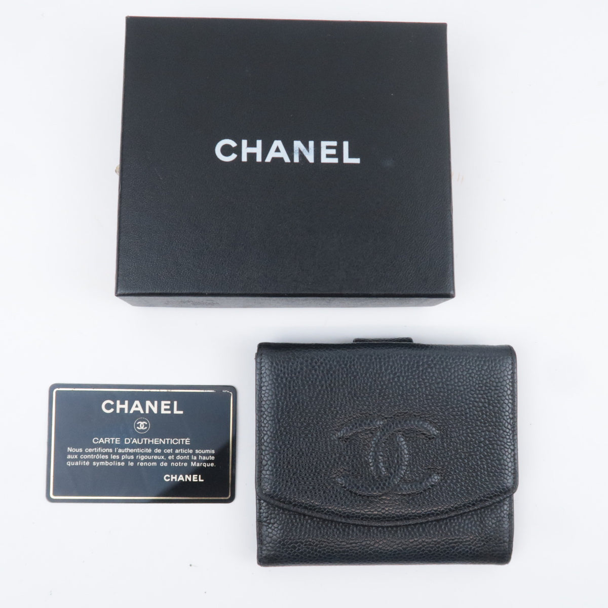 CHANEL Coco Mark Bi-Fold Wallet Caviarskin