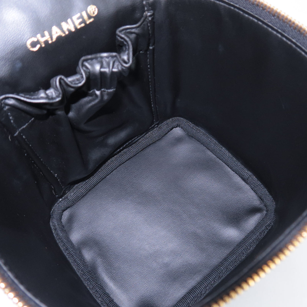 CHANEL Bicolore Leather Vanity Bag A01619