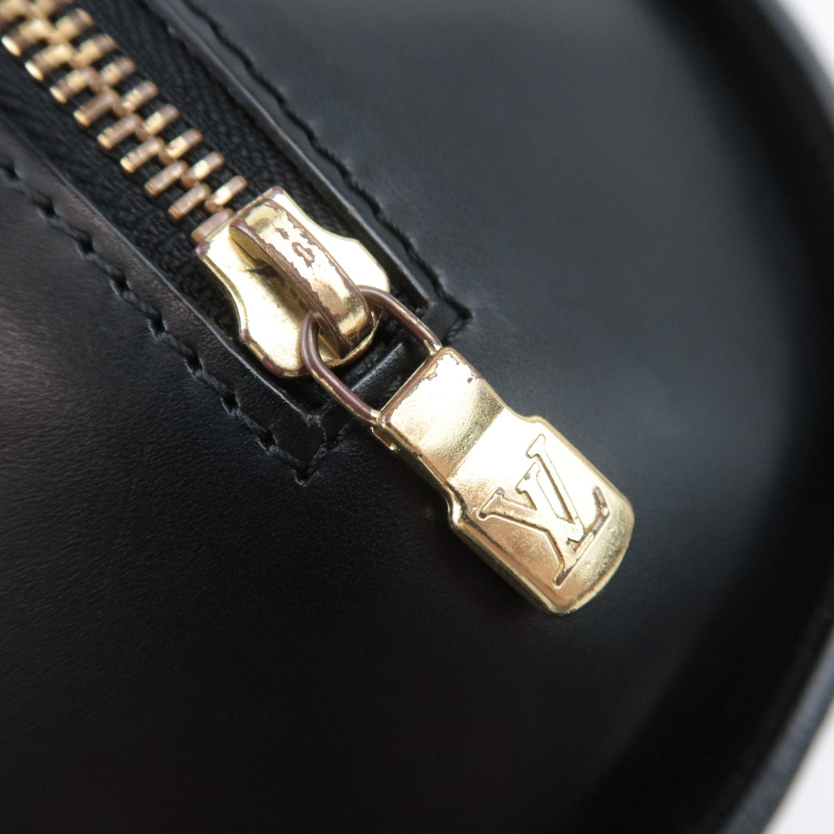 Louis Vuitton Epi Soufflot Barrel Bag Noir M52222