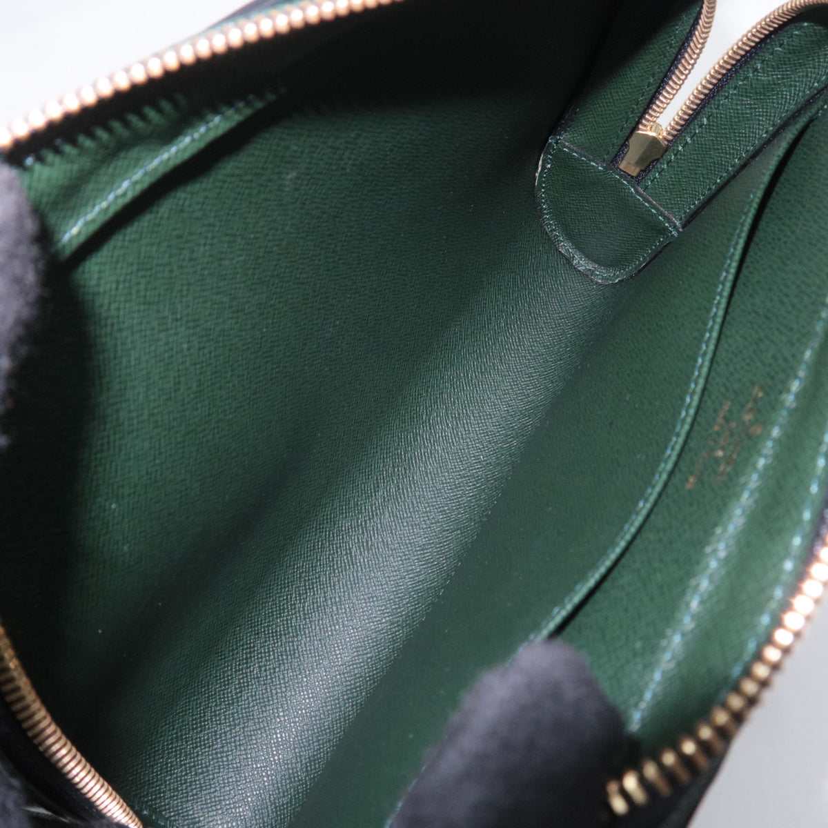 Louis Vuitton Taiga Baikal Clutch bag M30184