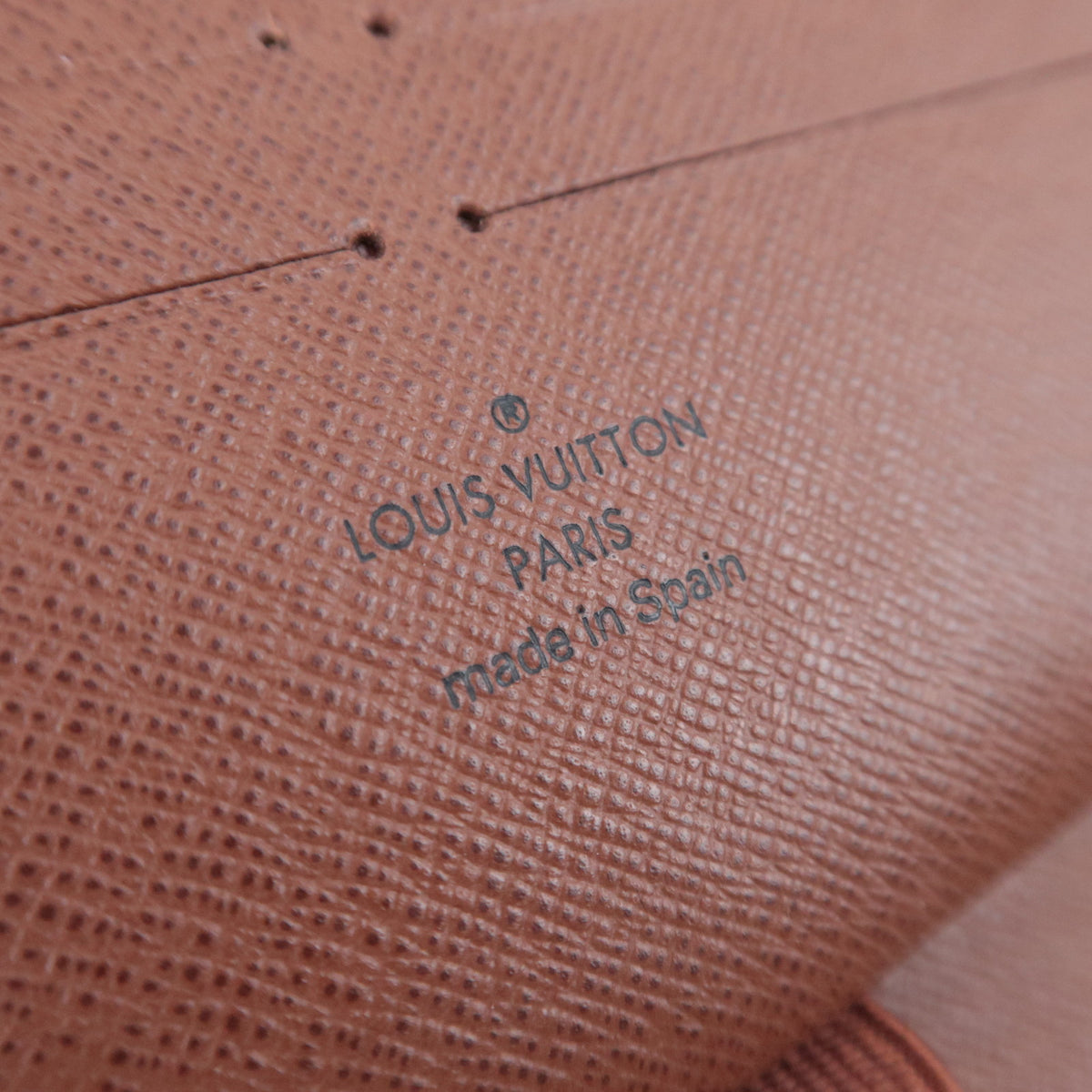 Louis Vuitton Monogram Zippy Organizer Wallet M60002