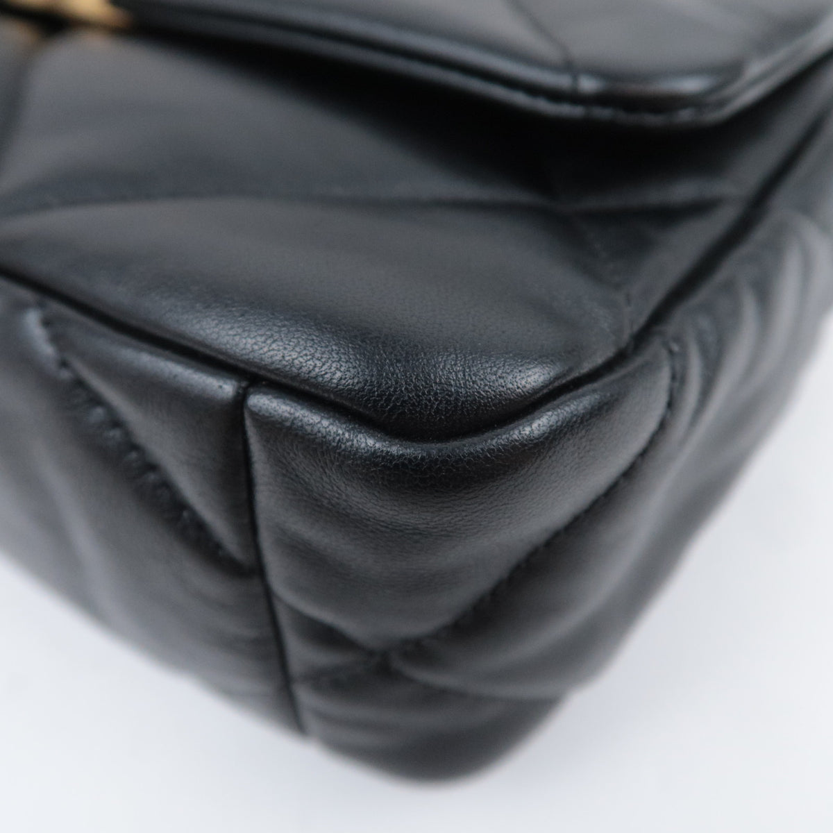 CHANEL 19 Dixneuf Lambskin 2Way Chain Shoulder Bag