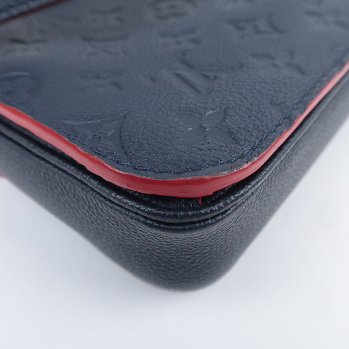 Louis Vuitton Monogram Empreinte Pochette Metis MM Marine Rouge M44071