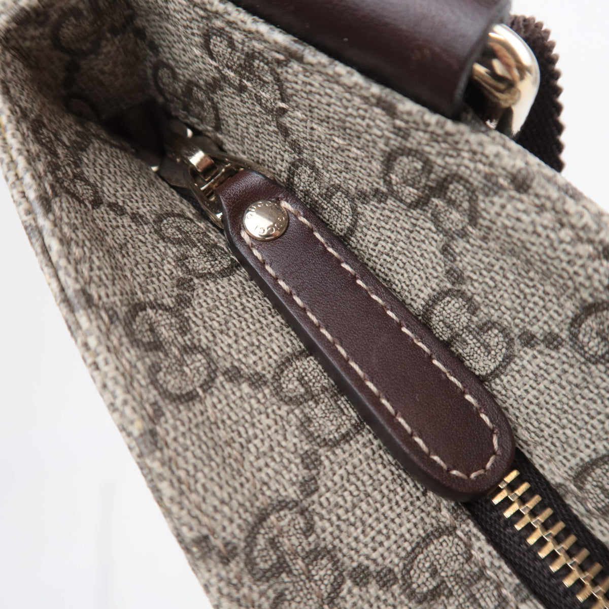 GUCCI GG Supreme Flat Shoulder Bag 201446