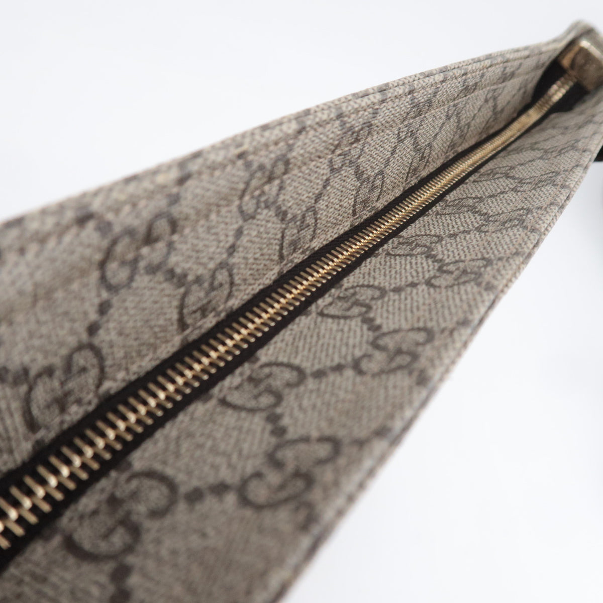 GUCCI GG Supreme Flat Shoulder Bag 201446
