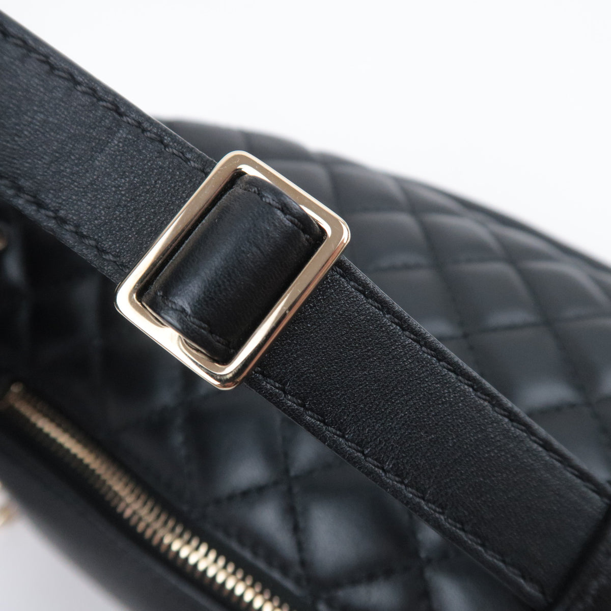 CHANEL Matelasse Chain Body Bag Lambskin