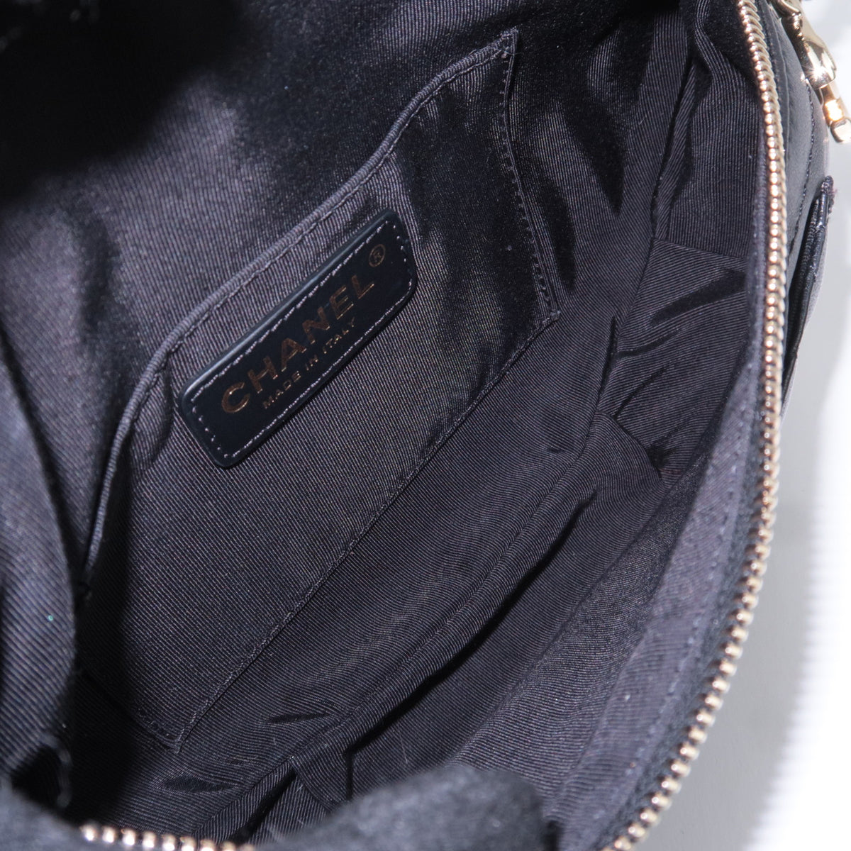 CHANEL Matelasse Chain Body Bag Lambskin