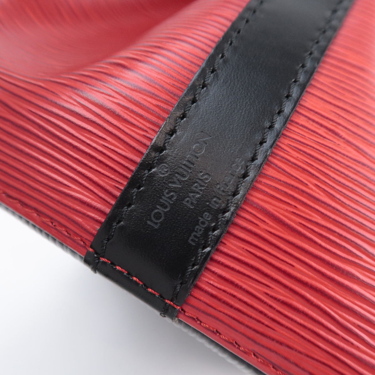 Louis Vuitton Epi Petit Noe two tone Bag Castilian Red / Noir M44172