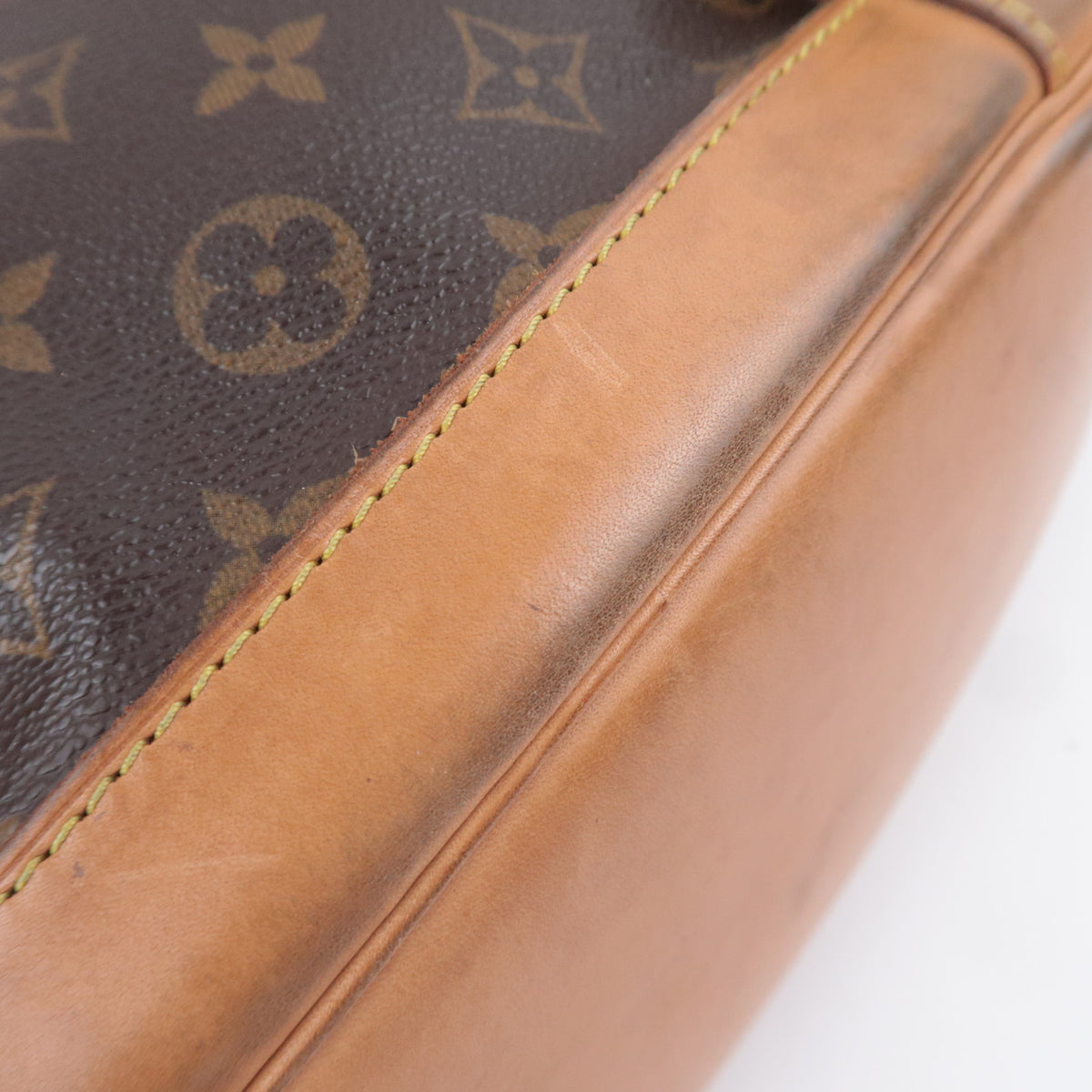 Louis Vuitton Monogram Montsouris MM M51136