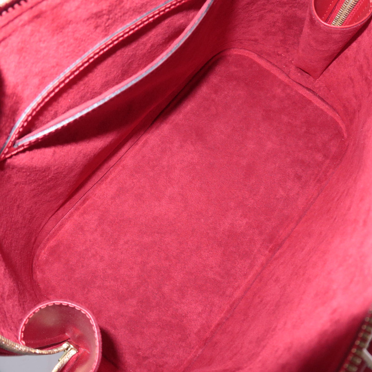 Louis Vuitton Epi Alma Handbag M52147