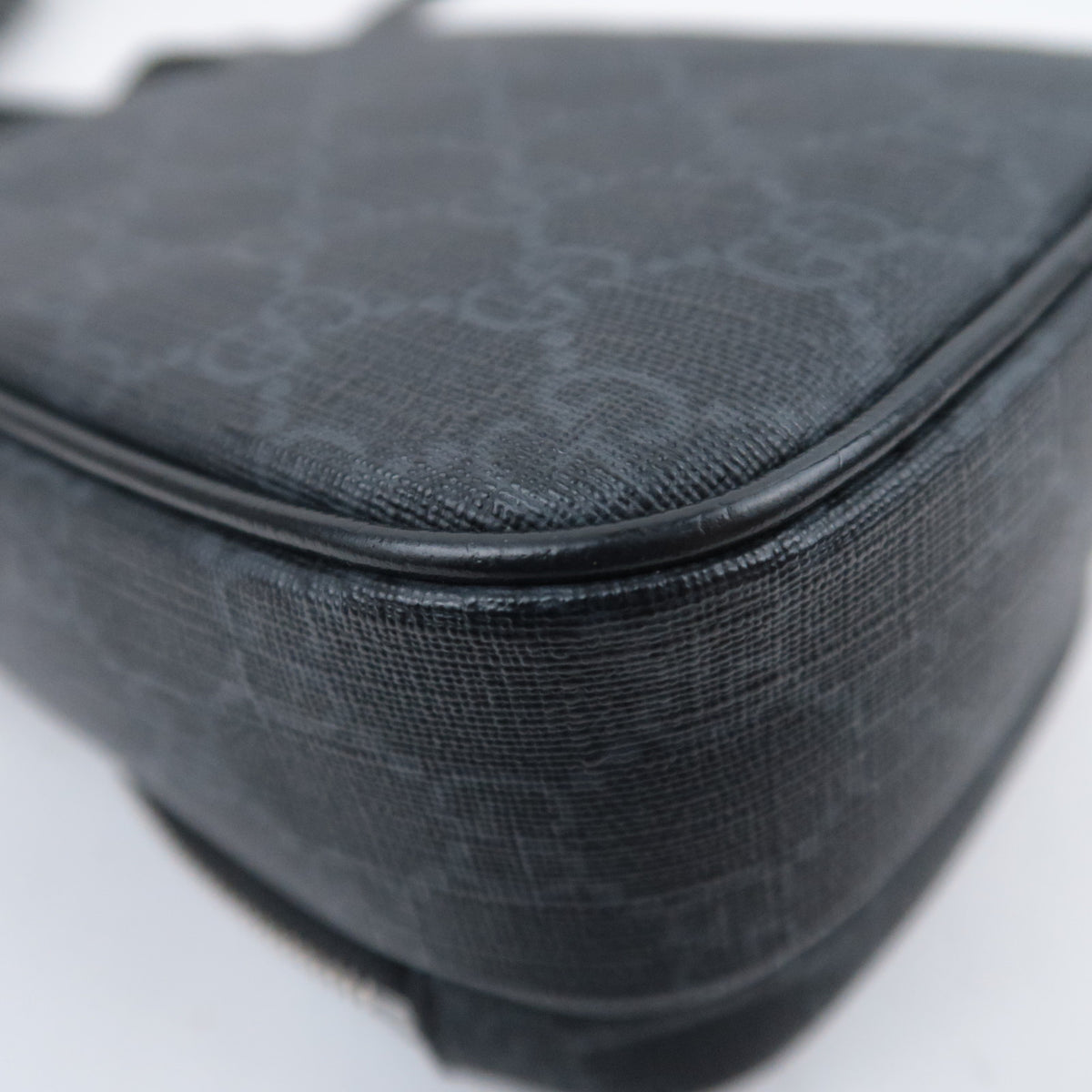 GUCCI Interlocking G GG Supreme Small Shoulder Bag 672952