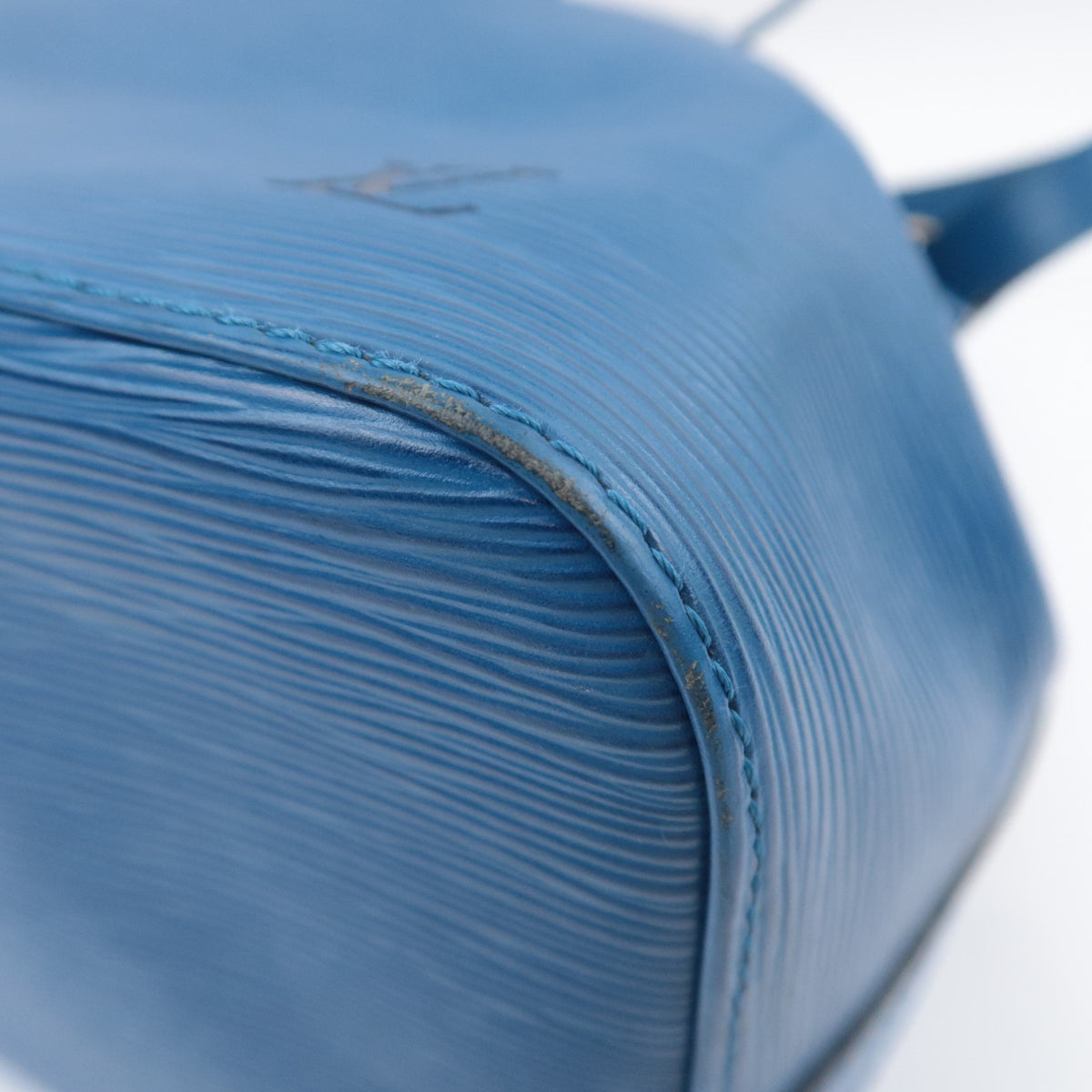 Louis Vuitton Epi Petit Noe Shoulder Bag Toledo Blue M44105
