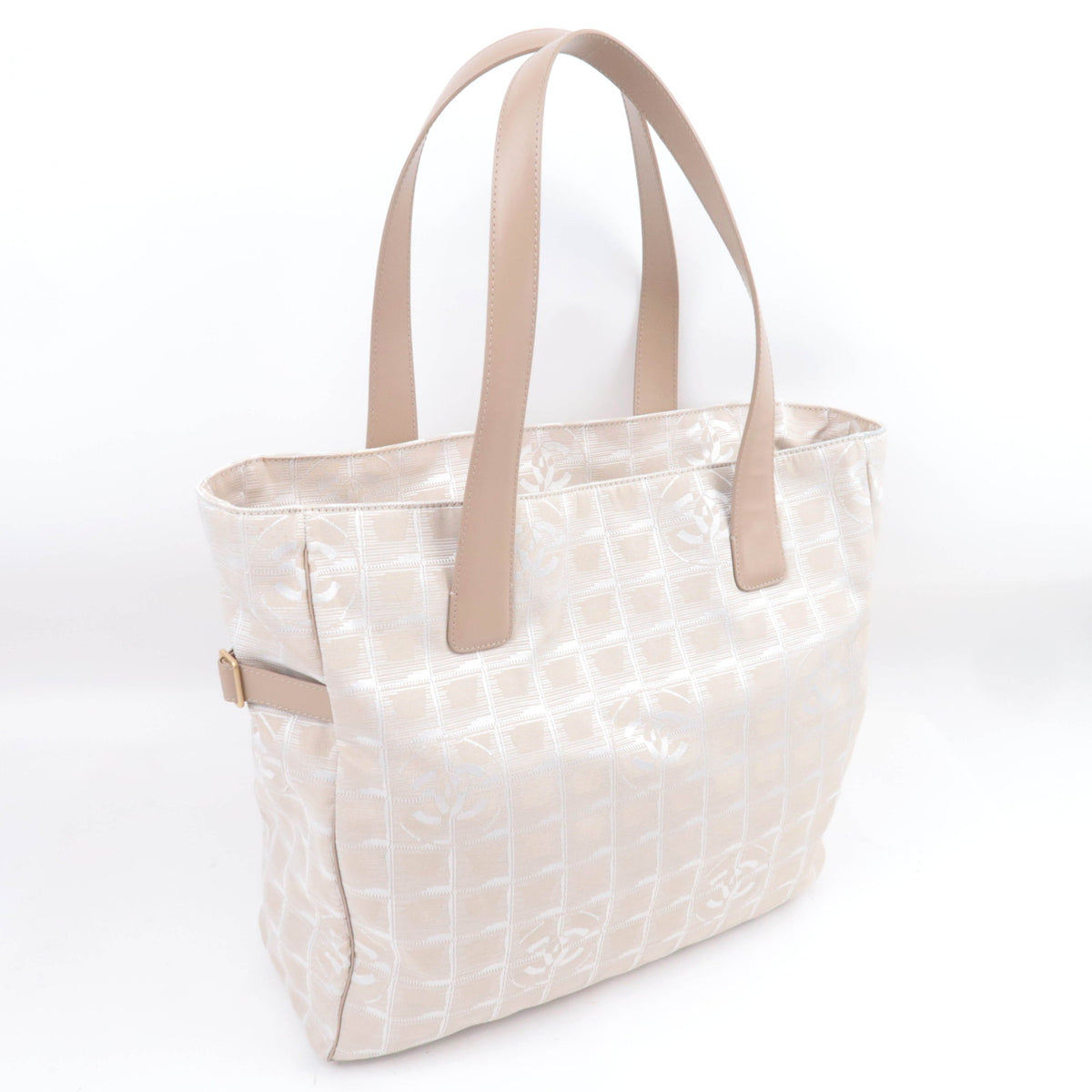 CHANEL New Travel Line GM Tote Bag A15825