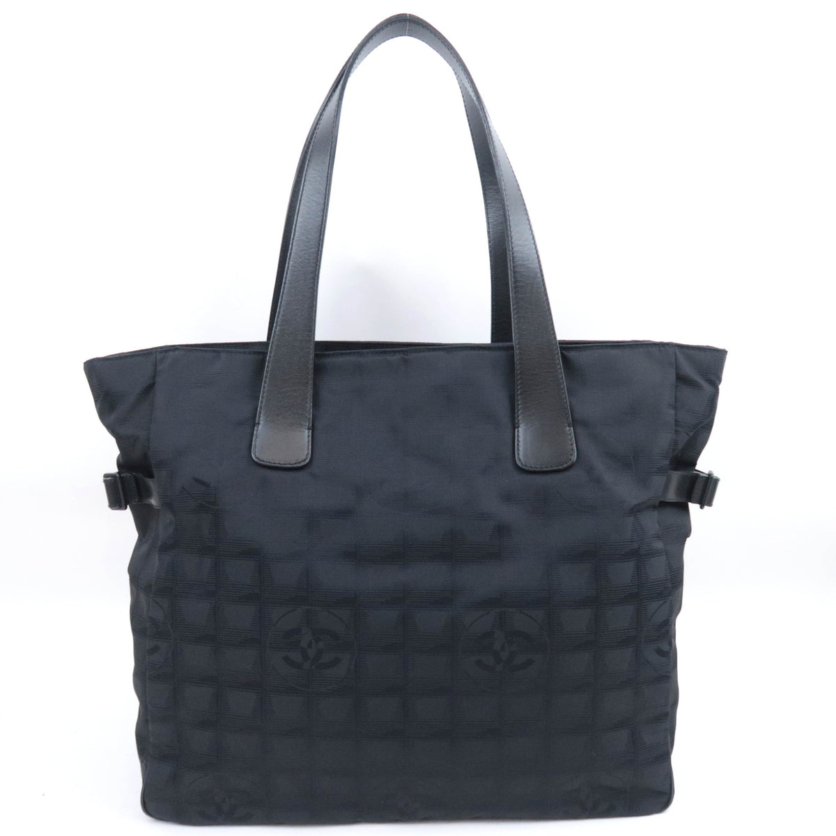 CHANEL New Travel Line GM Tote Bag A15825