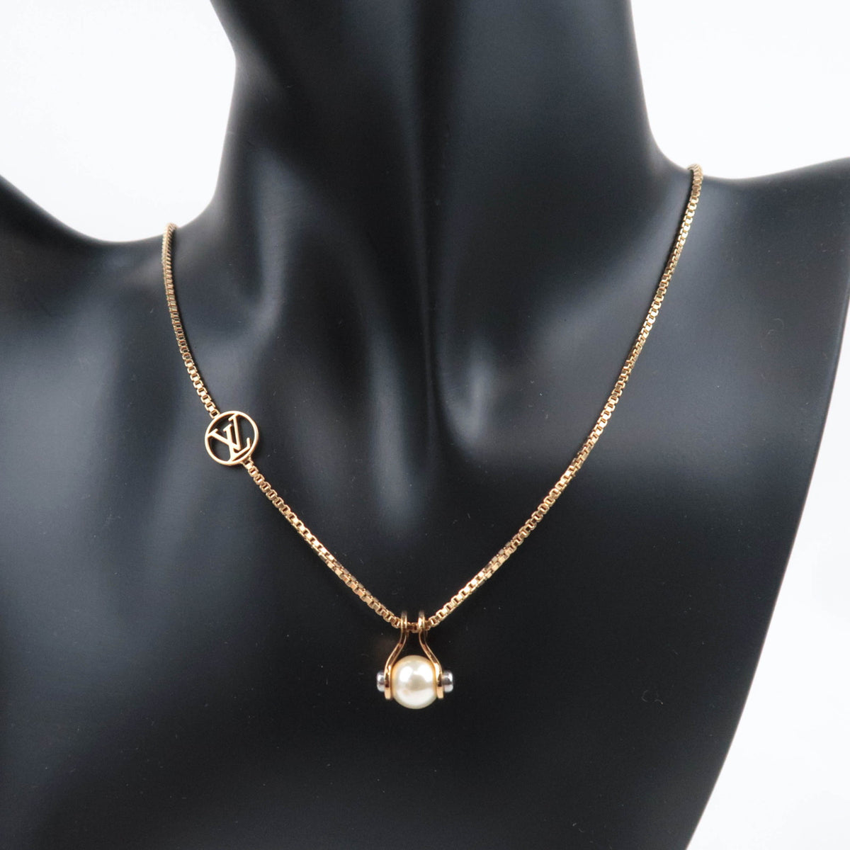 Louis Vuitton LV Speedy Pearl Necklace M68064