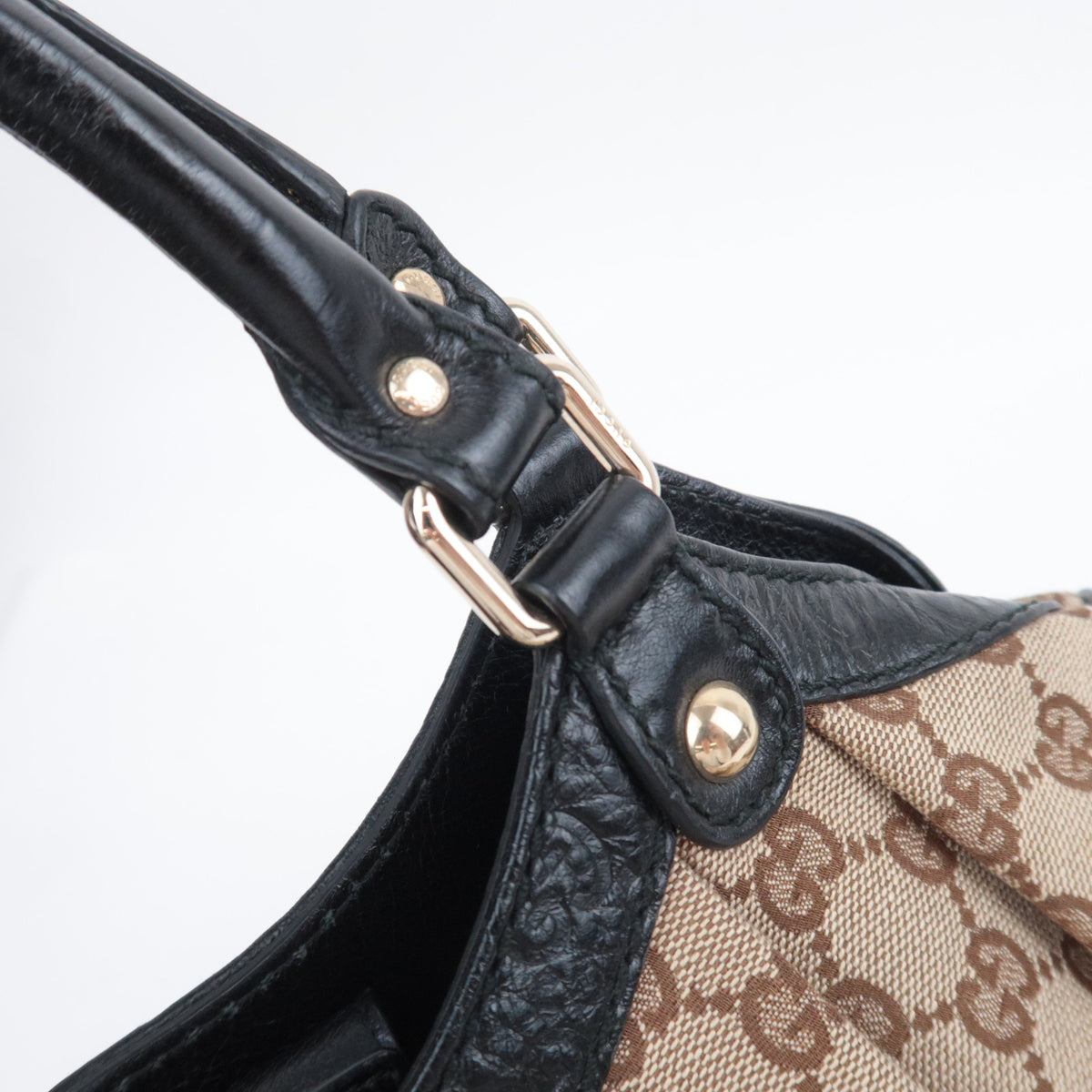GUCCI Sukey GG Canvas Shoulder Bag 211944