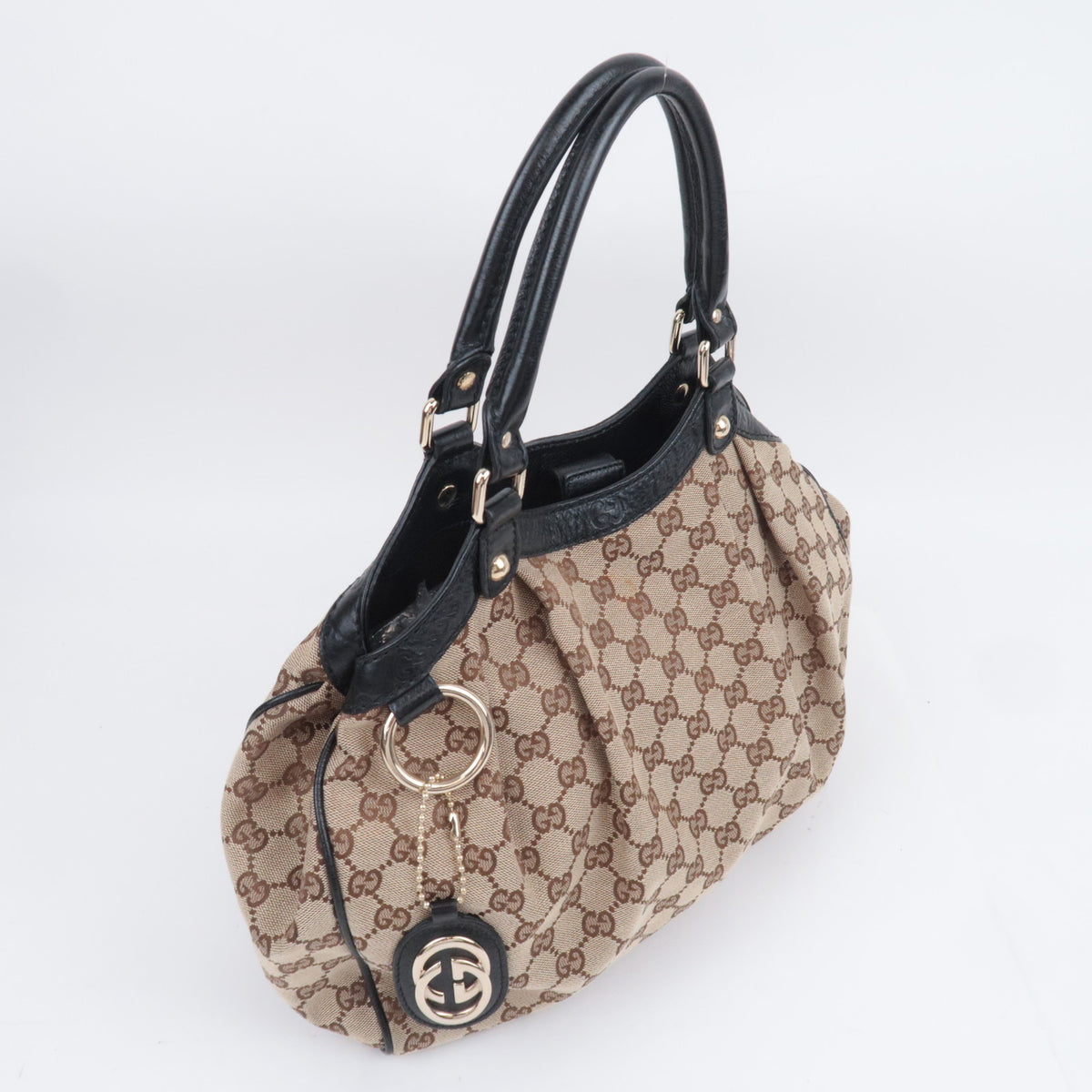 GUCCI Sukey GG Canvas Shoulder Bag 211944