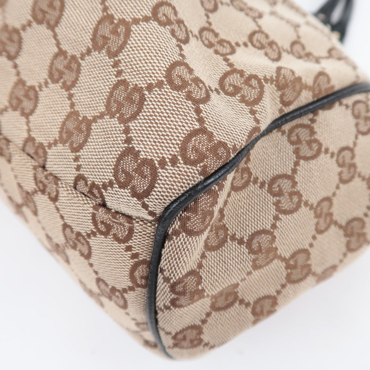 GUCCI Sukey GG Canvas Shoulder Bag 211944