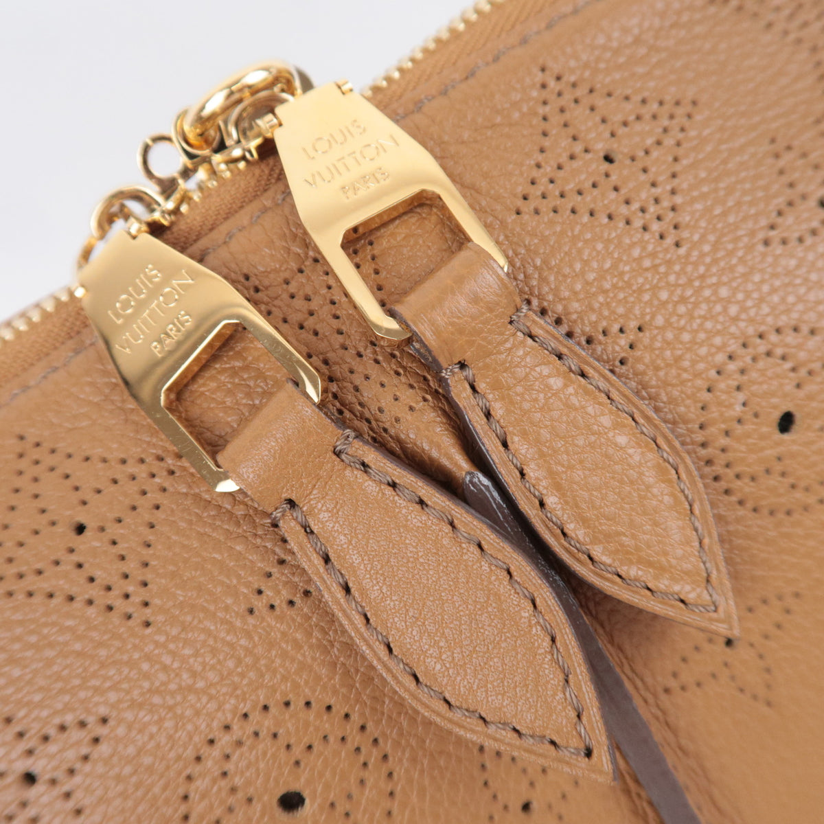 Louis Vuitton Monogram Mahina Selene PM M94212