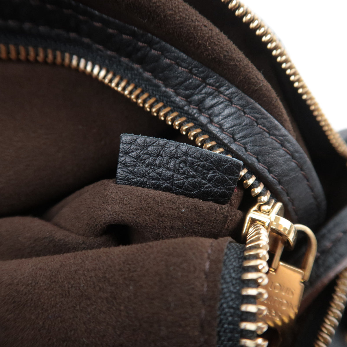 Louis Vuitton Monogram Mahina Selene MM M94314