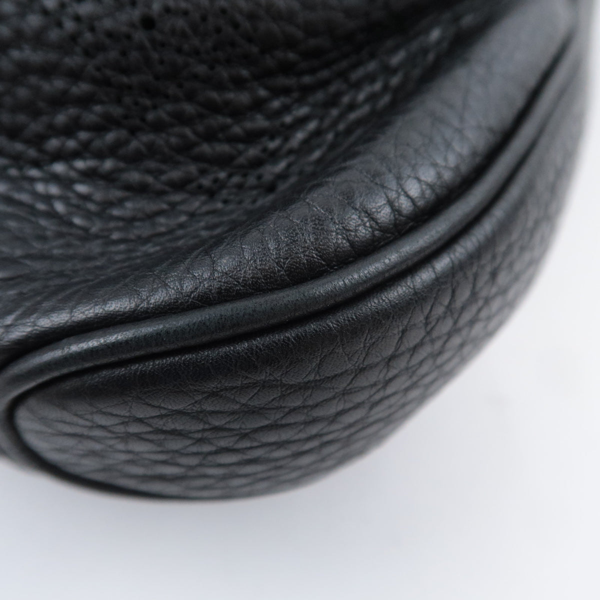 Louis Vuitton Monogram Mahina Selene MM M94314