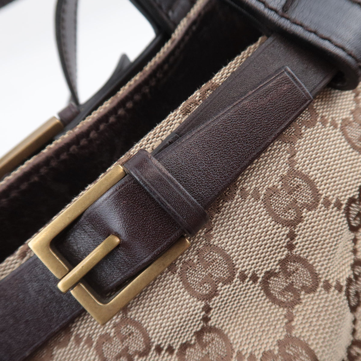 GUCCI GG Canvas Front Belt Tote Bag 106251
