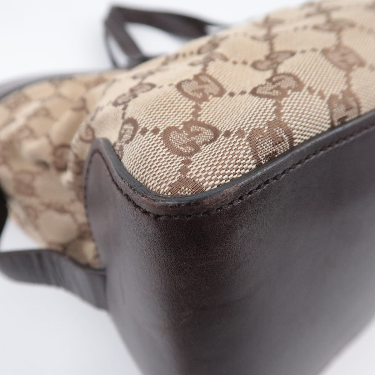 GUCCI GG Canvas Front Belt Tote Bag 106251