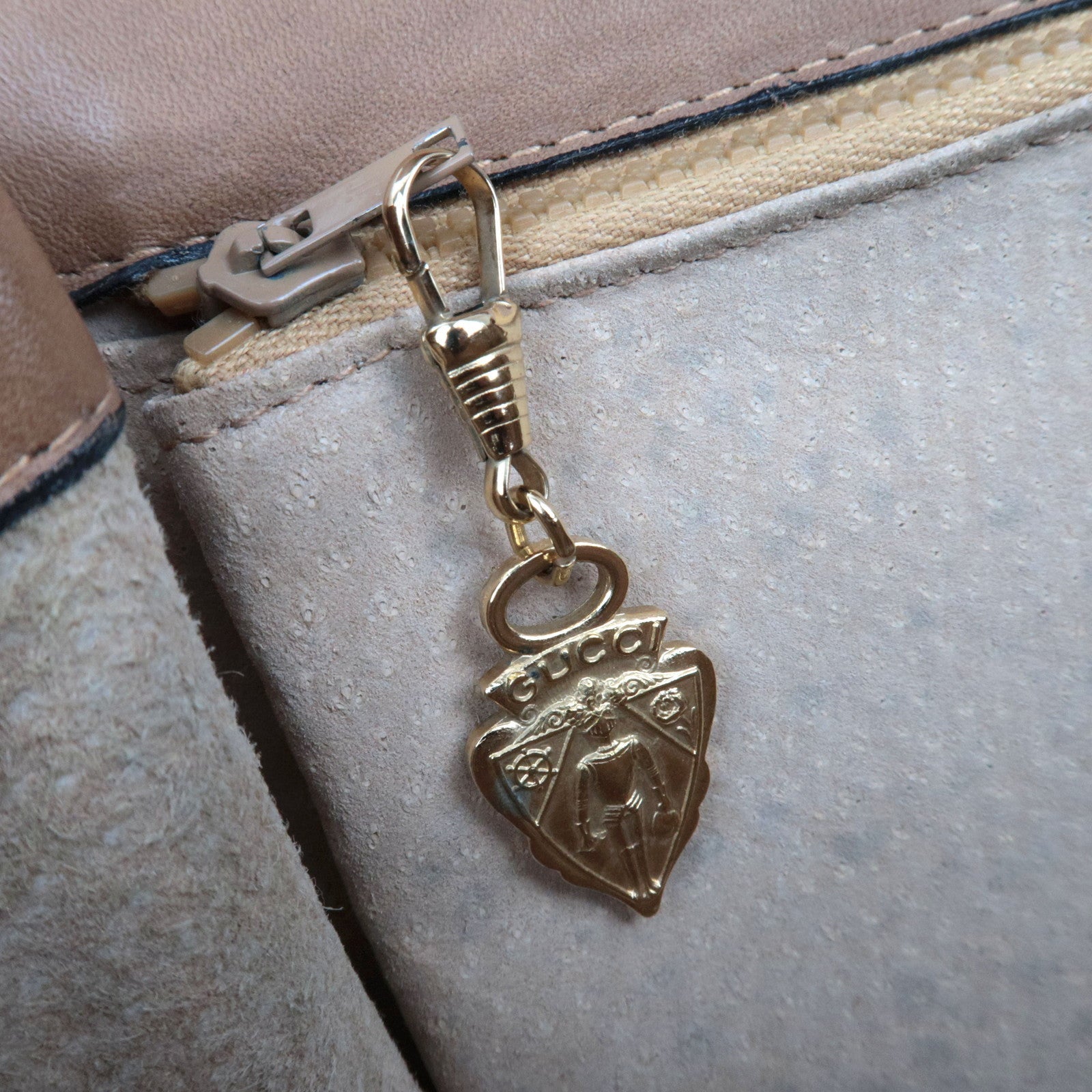 GUCCI Old Gucci Micro GG Canvas leren schoudertas zwartbruin 