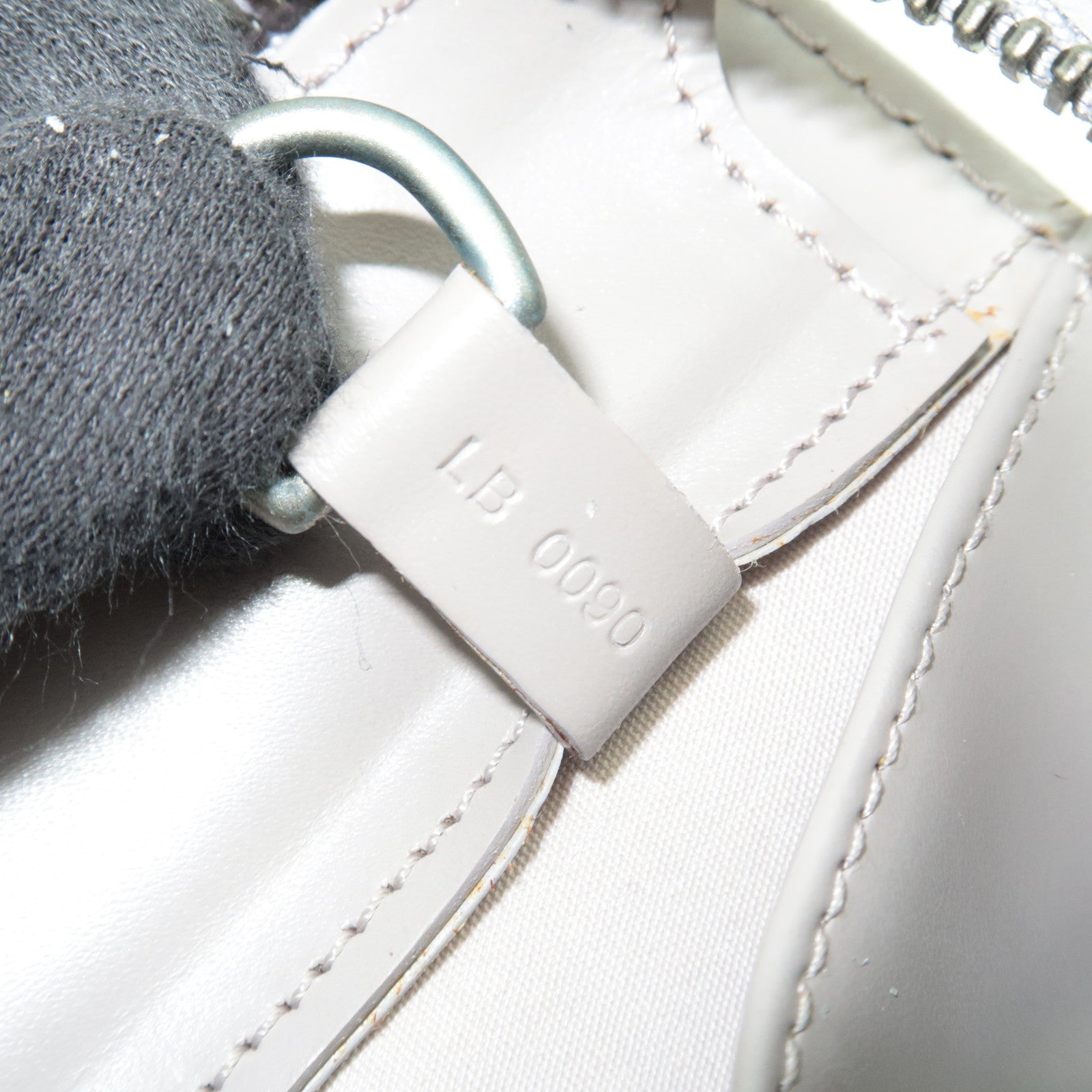 Louis Vuitton Epi Croisette GM Tote Bag Lilac M5250B LB0090