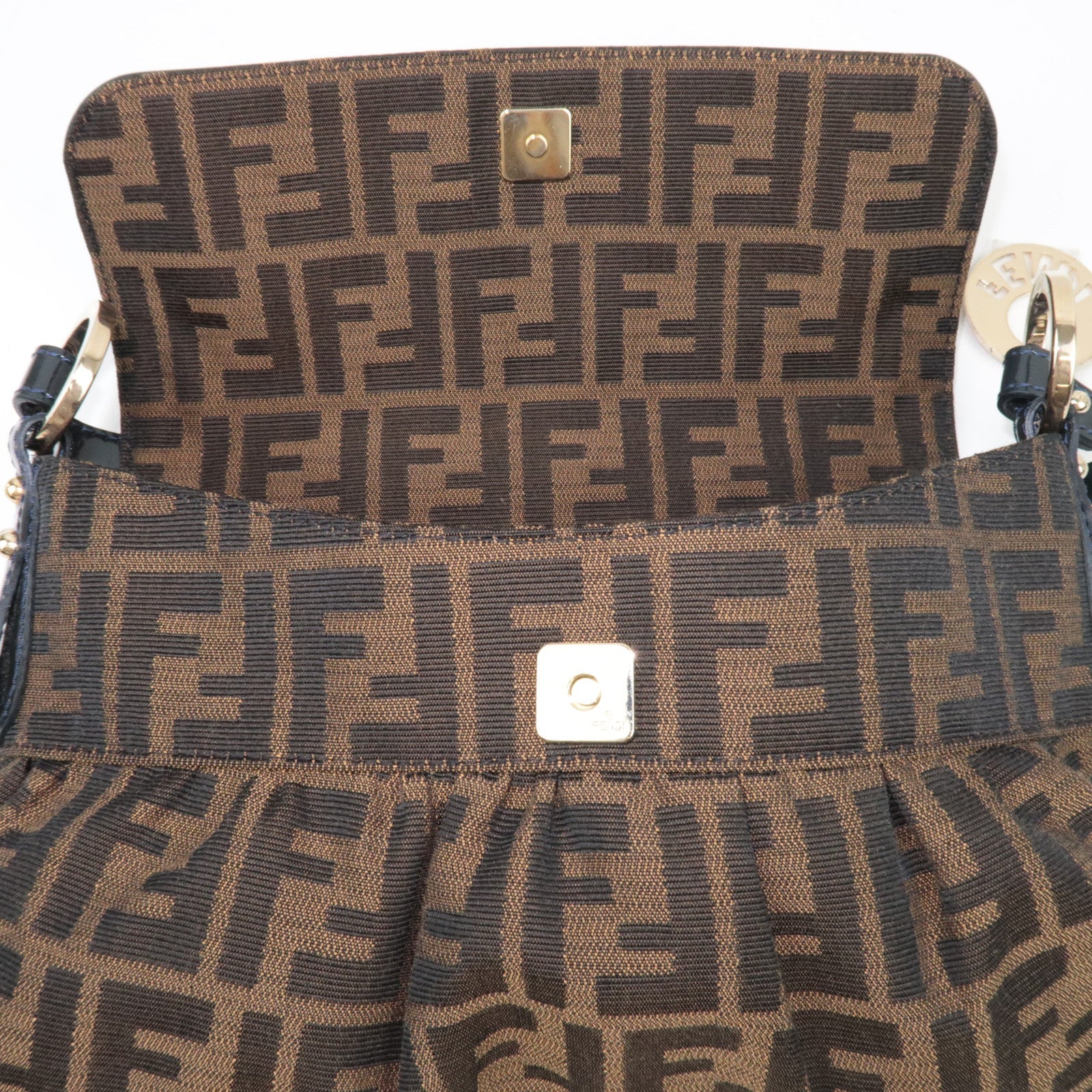 FENDI Zucca Canvas Leather Patent Schoudertas 8BR445 *Stofzak, Charm 