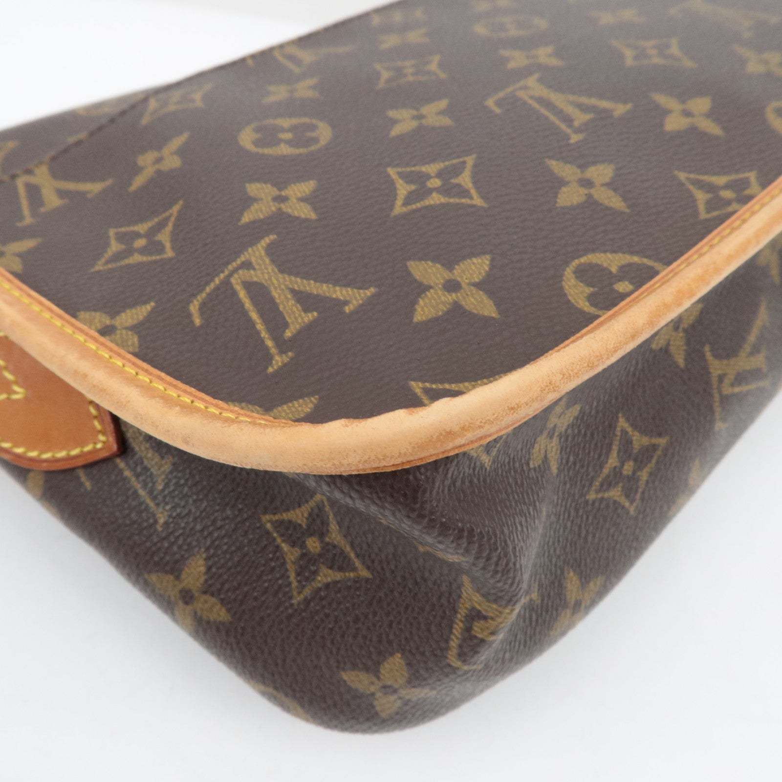 Louis Vuitton Monogram Gibessière MM M42247/AR1924