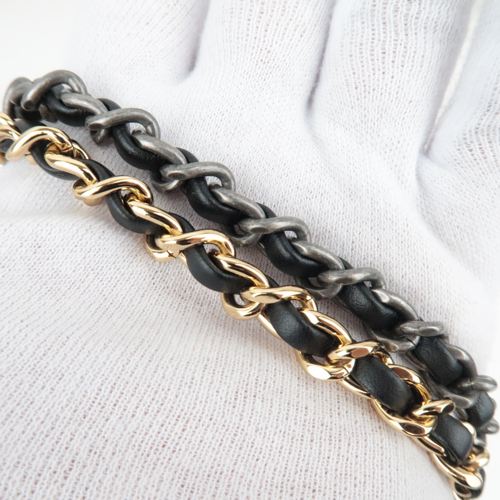 CHANEL Gabrielle Vintage Calf Chain Shoulder Bag Medium Black *Box, Dust bag, G Card