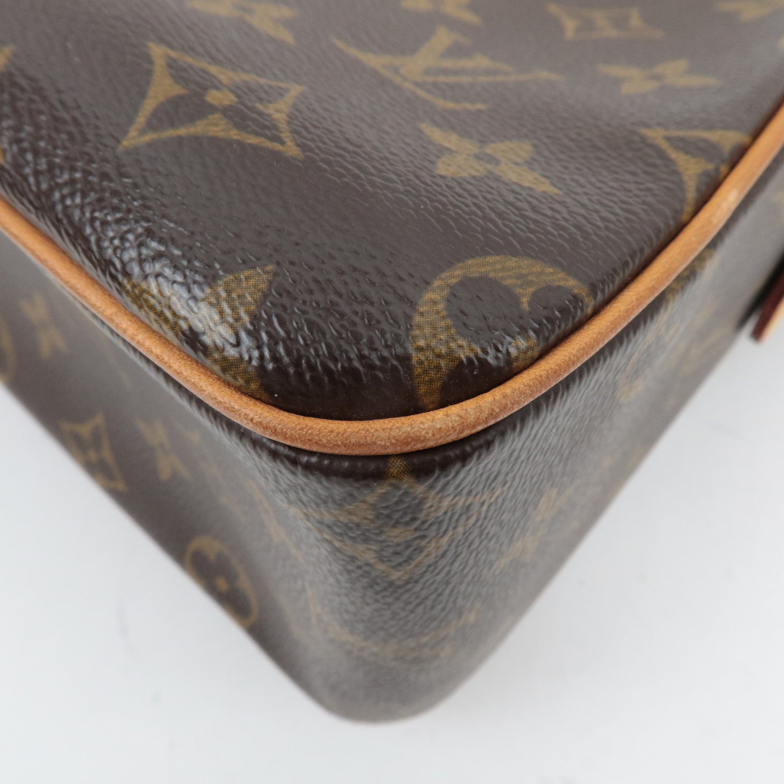 Louis Vuitton Monogram Viva Cite GM Shoulder Bag M51163/AR0034 *Dust Bag