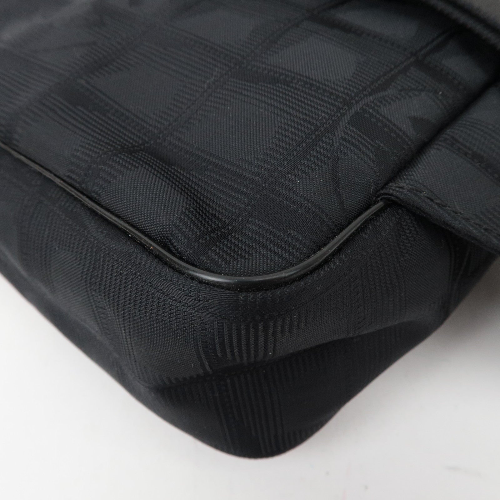 CHANEL New Travel Line Nylon Jacquard Heuptas Zwart *G Kaart 