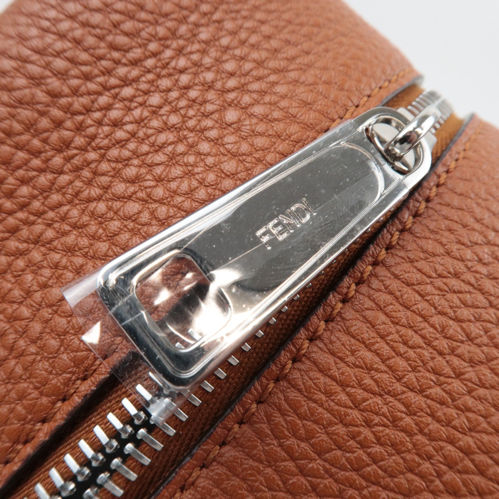 FENDI Toilettas Clutch Leer Bruin 7AS378 *Stofzak 