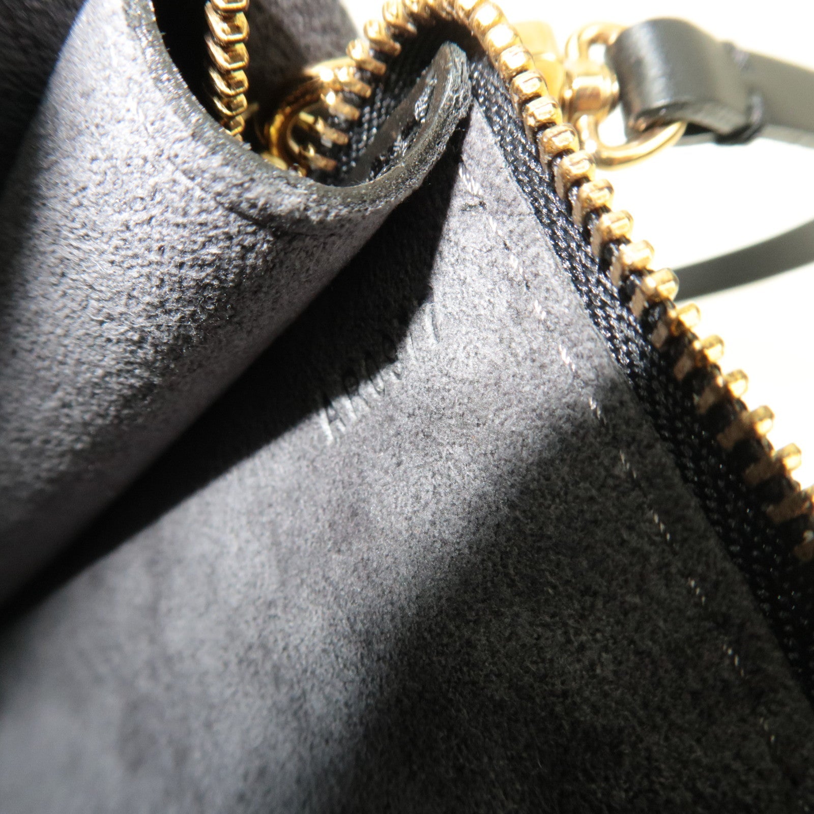 Louis Vuitton Epi Pochette Accessoires Old Model Noir M52952 AR0977