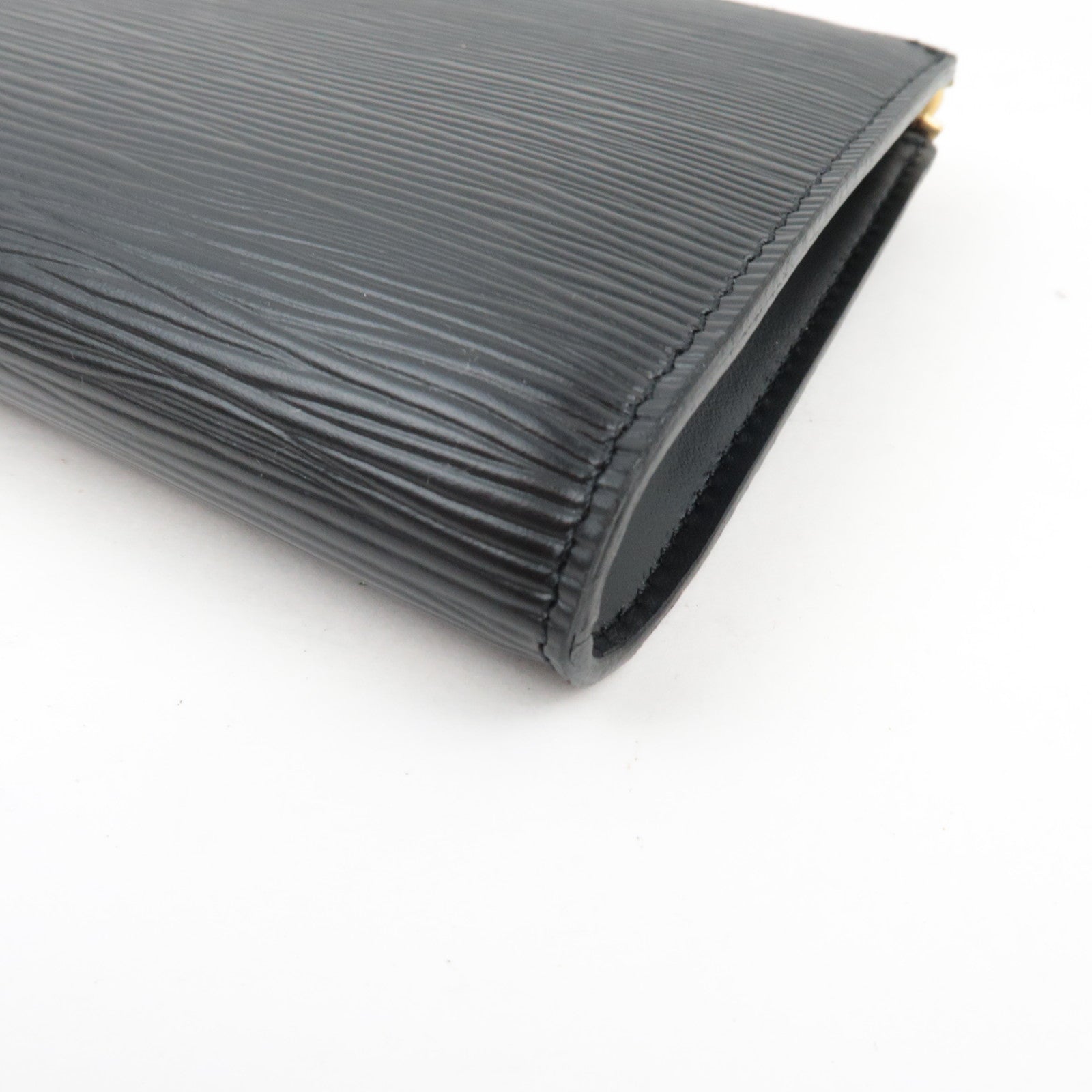 Louis Vuitton Epi Pochette Accessoires Old Model Noir M52952 AR0977