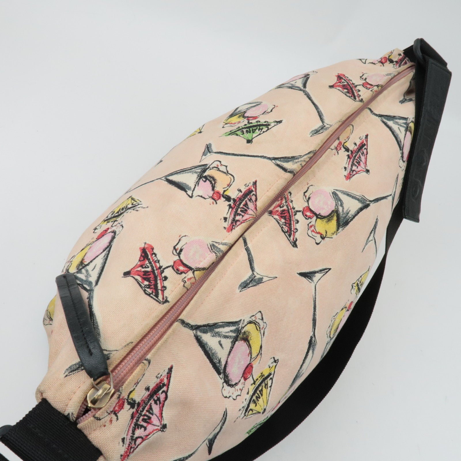 CHANEL Schoudertas Parfait Print Canvas Leer Roze Zwart 8717520 