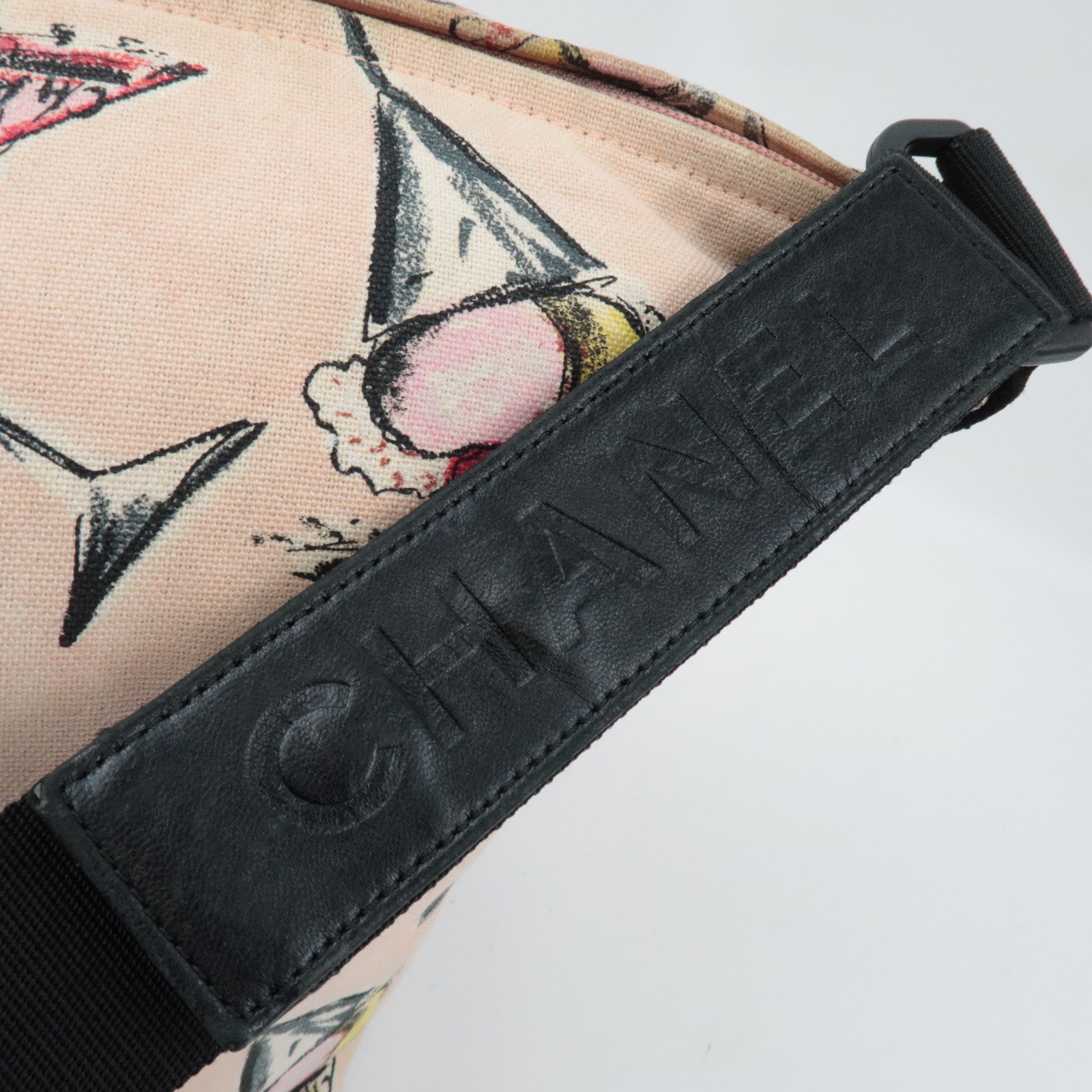 CHANEL Schoudertas Parfait Print Canvas Leer Roze Zwart 8717520 