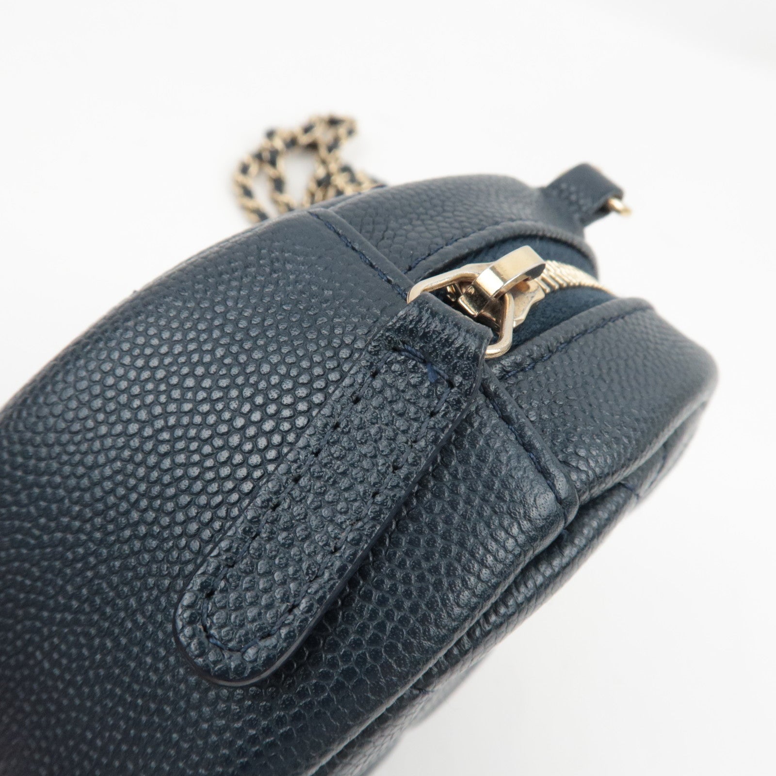 CHANEL Round Chain Shoulder Bag Caviar Skin Navy 26530997