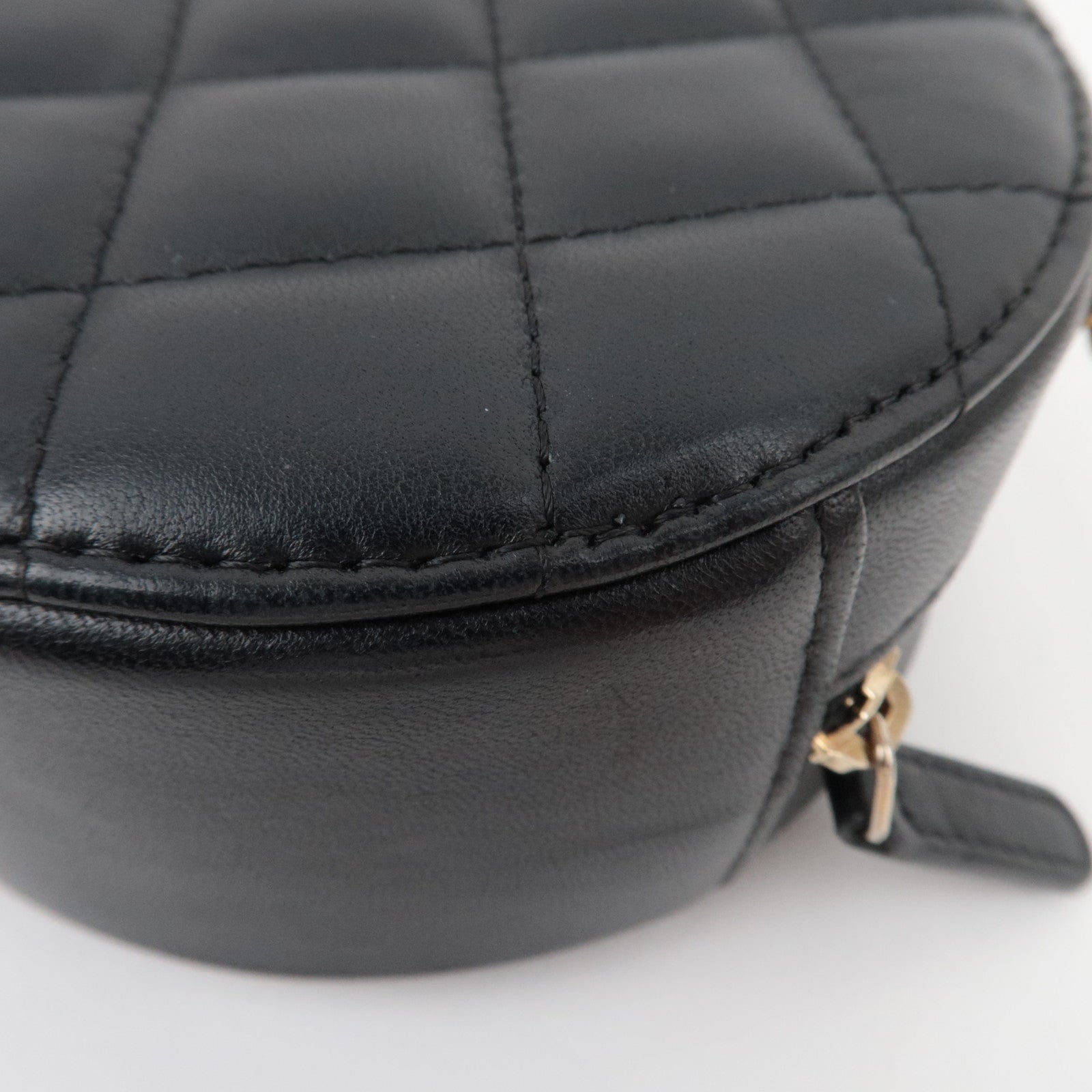 CHANEL Matelasse Round Chain Shoulder Bag Lambskin Black 27836776 *G card