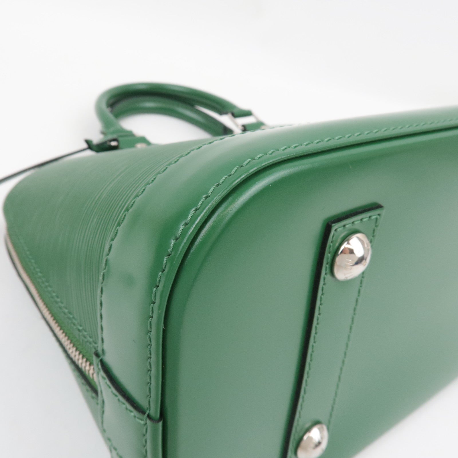 Louis Vuitton Epi Alma PM Hand bag Menthe M40618 FL2162 *Keys, Clochette