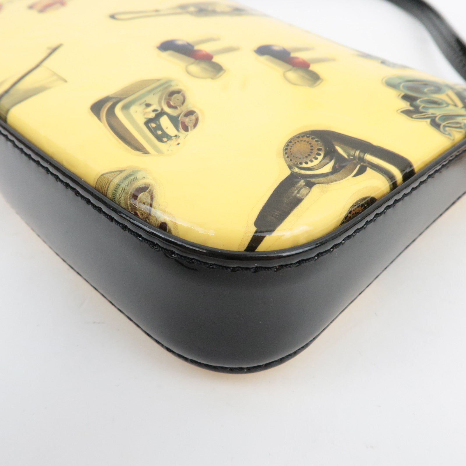 Louis Vuitton Monogram Vernis Sticker Pochette Accessoires Hand bag Blanc M90928 DR1105