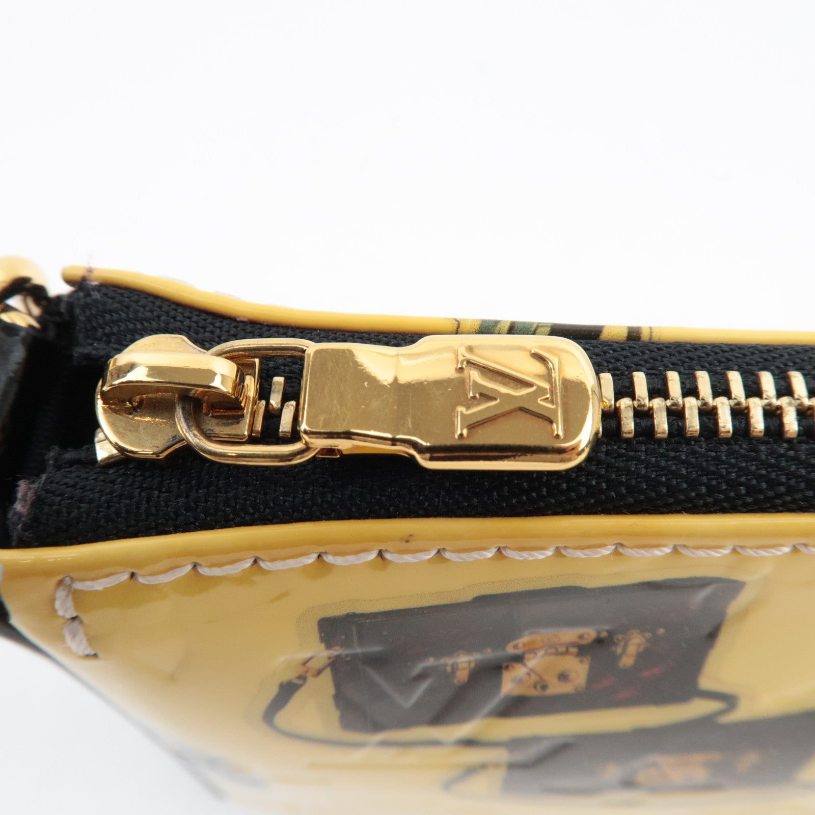 Louis Vuitton Monogram Vernis Sticker Pochette Accessoires Hand bag Blanc M90928 DR1105