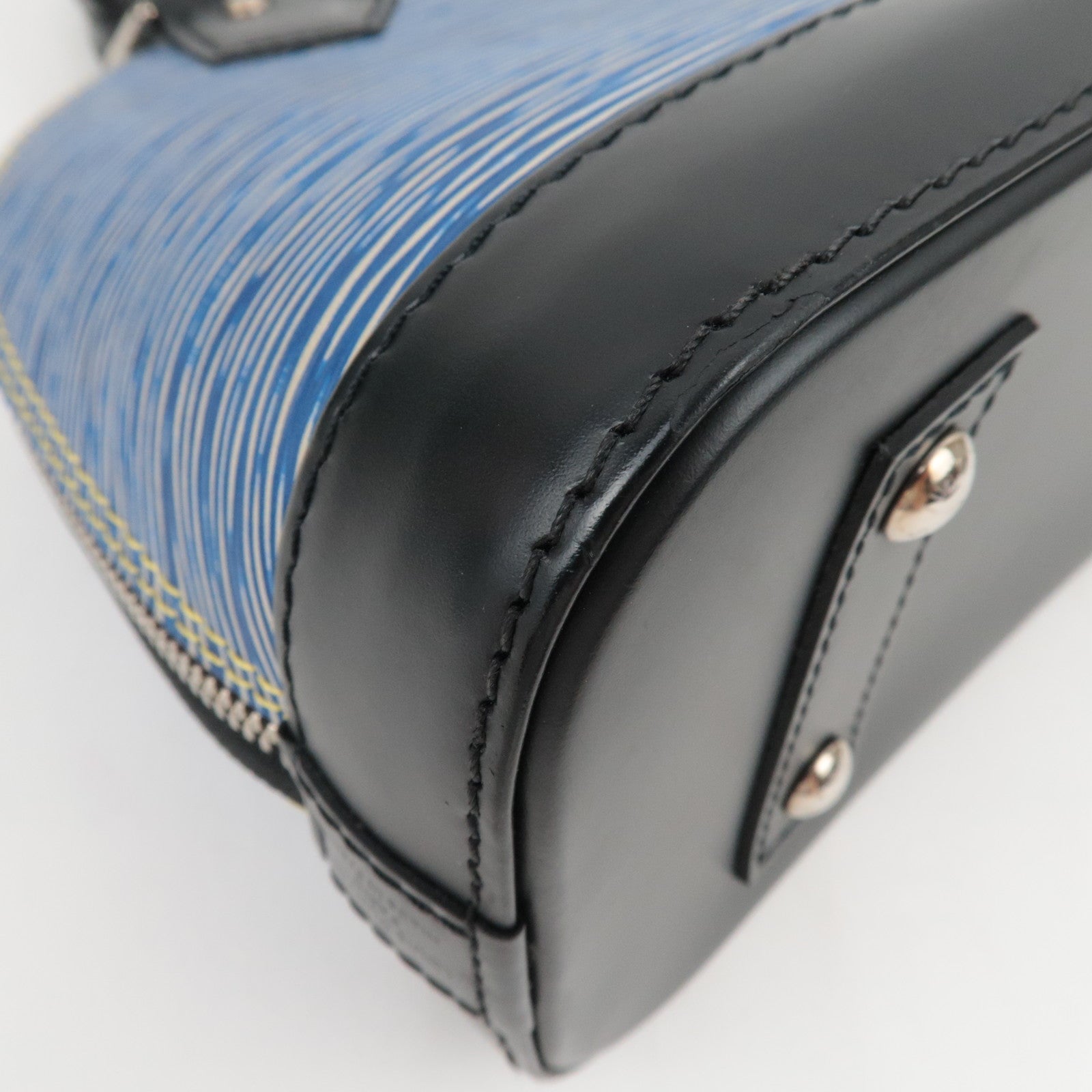 Louis Vuitton Epi Denim Alma BB 2way bag Denim Blue M41437 SN0158 *Strap, Key Lock, clochette