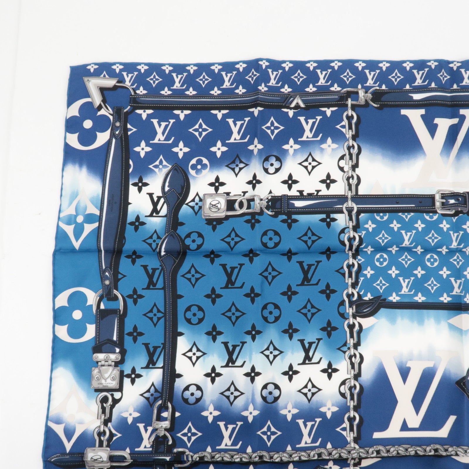 Louis Vuitton LV Escale Carre Confidential Scarf 100% Silk Blue M76131 IS0199 *Box