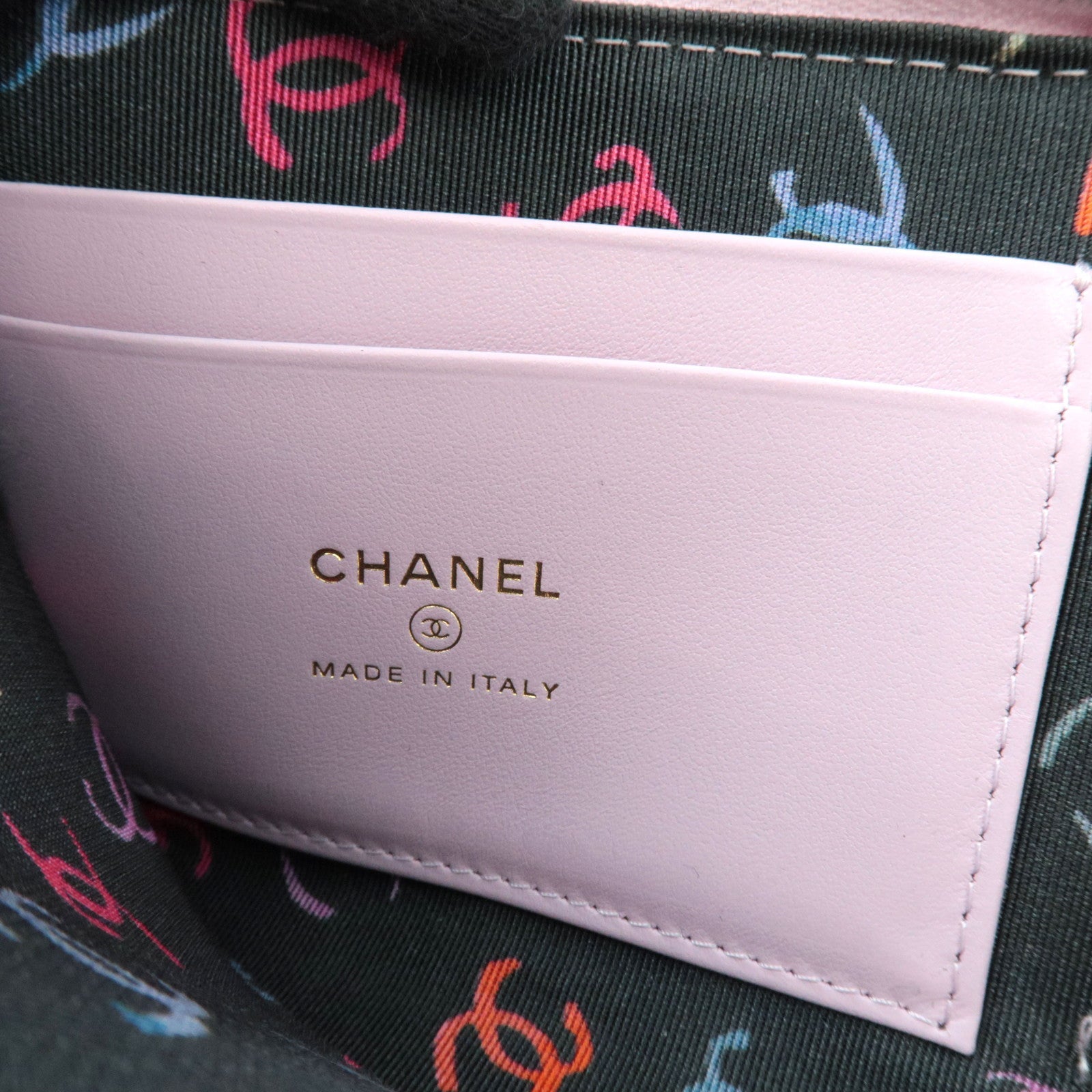 CHANEL Coco Mark Matelasse Round Zipper Wallet Caviar Skin Pink L5GCC257 *Box, Dust bag