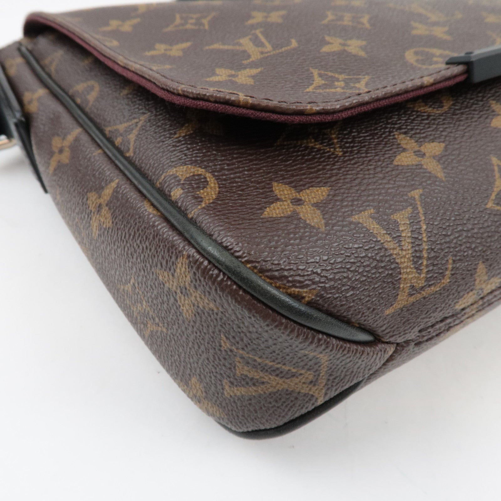 Louis Vuitton Monogram Macassar District PM Shoulder Bag Noir M40935 CA4114