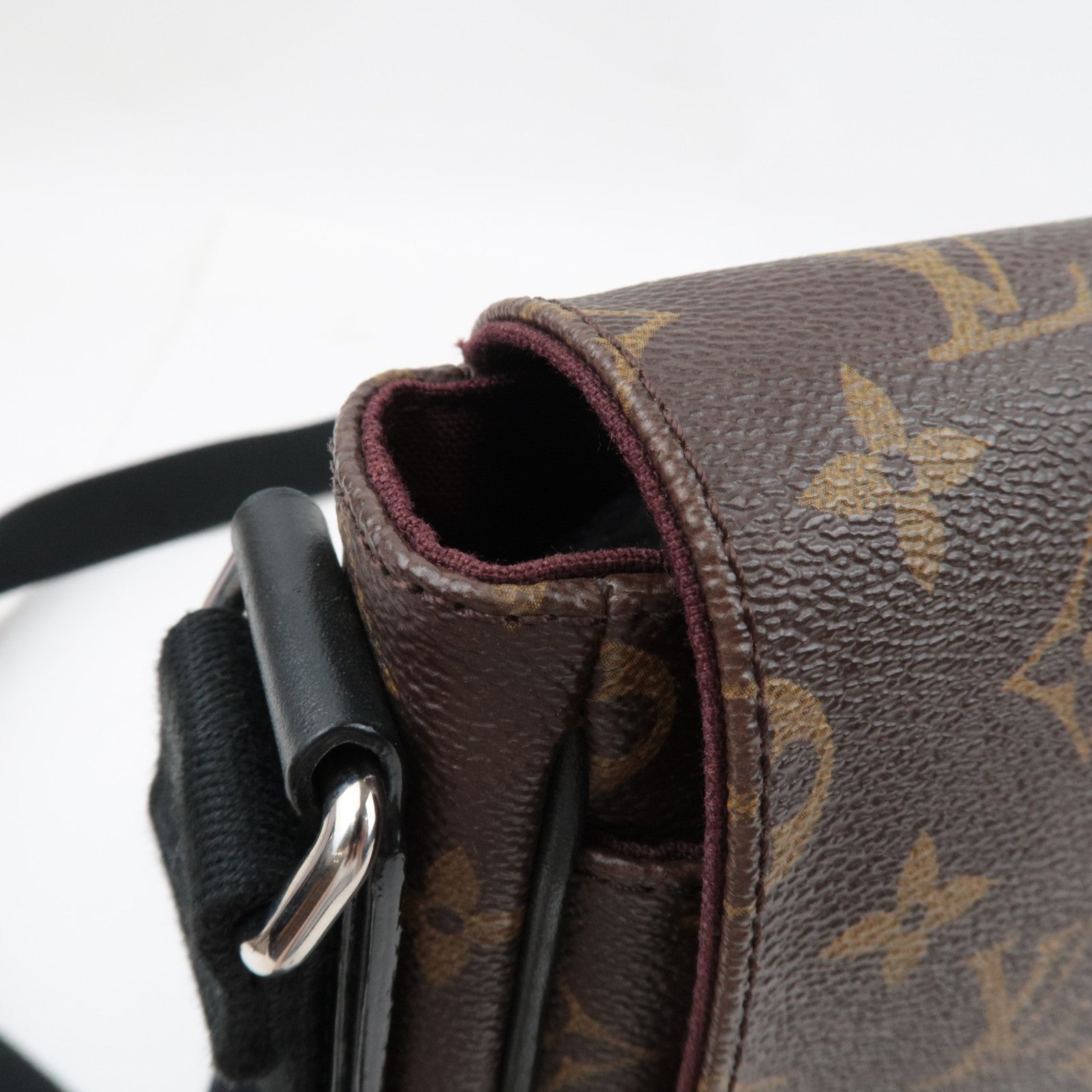 Louis Vuitton Monogram Macassar District PM Shoulder Bag Noir M40935 CA4114